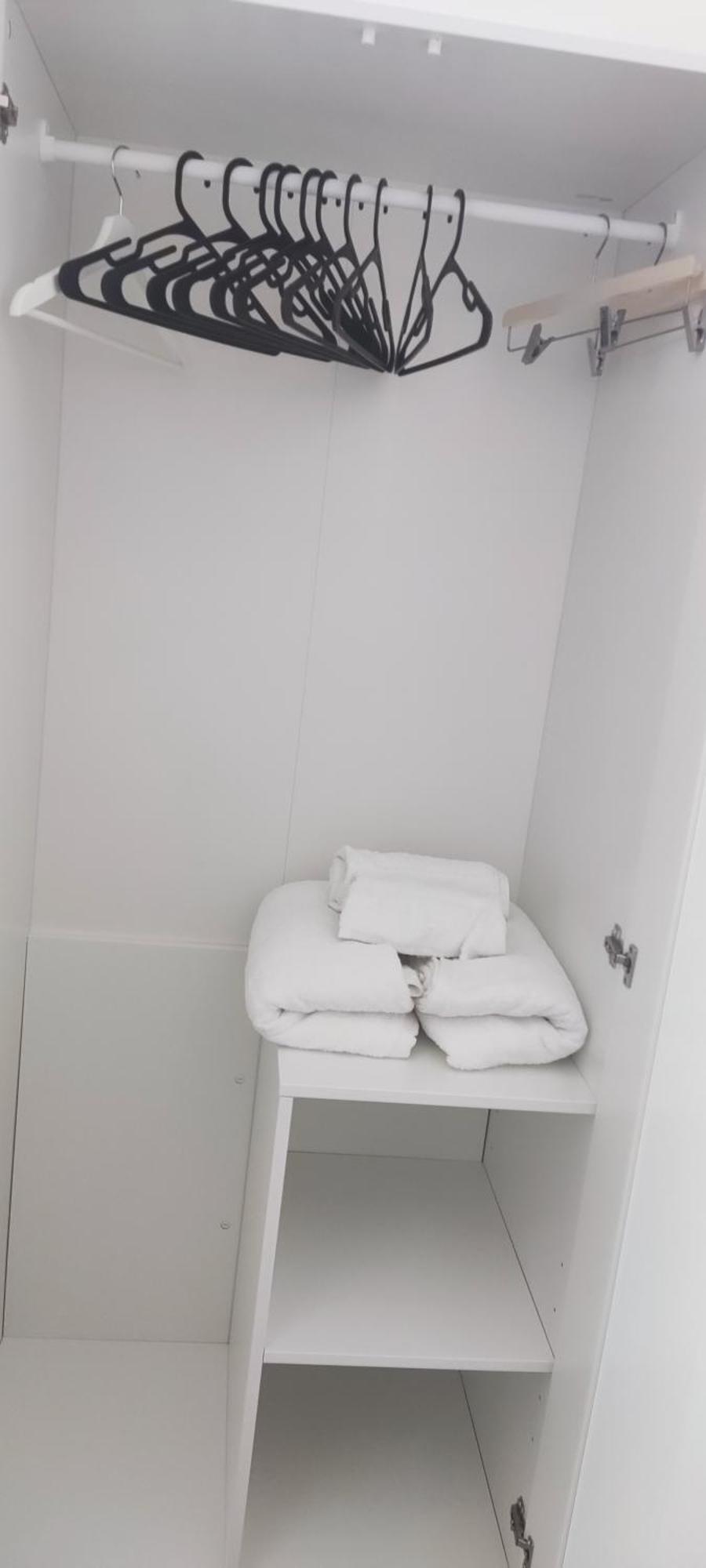 Chambre R0 Avec Salle De Bain Partagee Pres De L'Hopital De La Citadelle A 列日 外观 照片